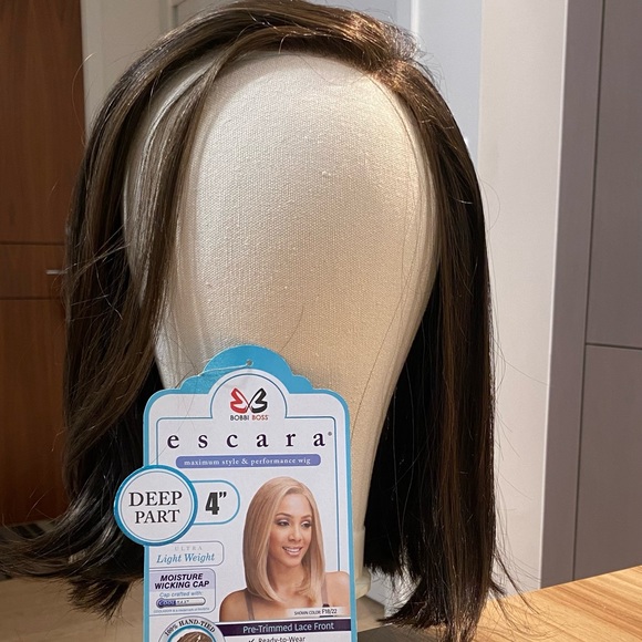 Synthetic Wig - Bobbi Boss Athena - Picture 4 of 9